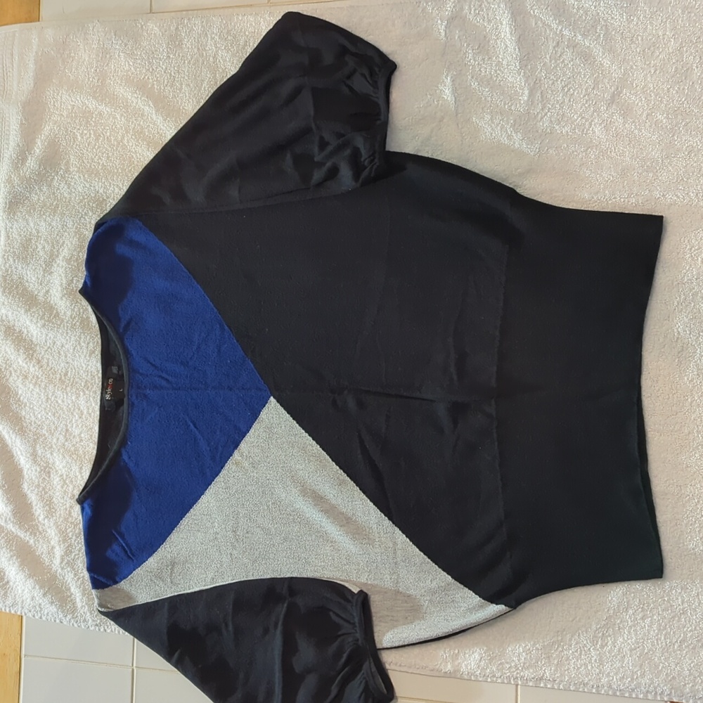 Women's sweater